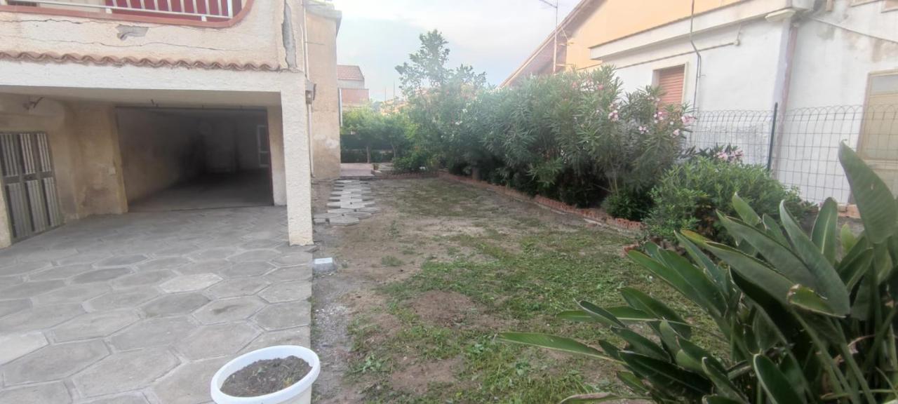 Fortezza Villa Azzurra Agnone Bagni Buitenkant foto